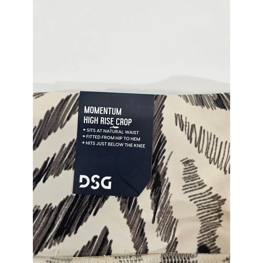 DSG Momentum High Rise Crop Womens‎ XS Cream Zebra Print Athletic Leggings NEW